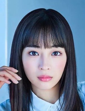 Suzu Hirose